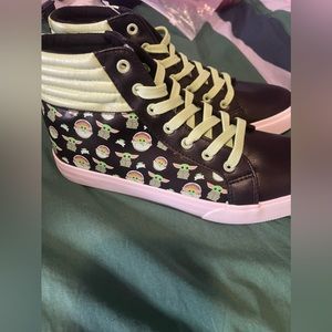 Womens size 10.5 grogu baby yoda sneakers, men’s size 9